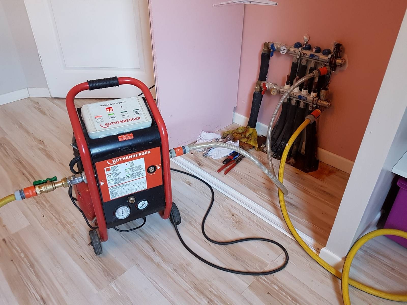 Maltepe Aydınevler Vaillant Hermetik Şofben Kombi Bakımı